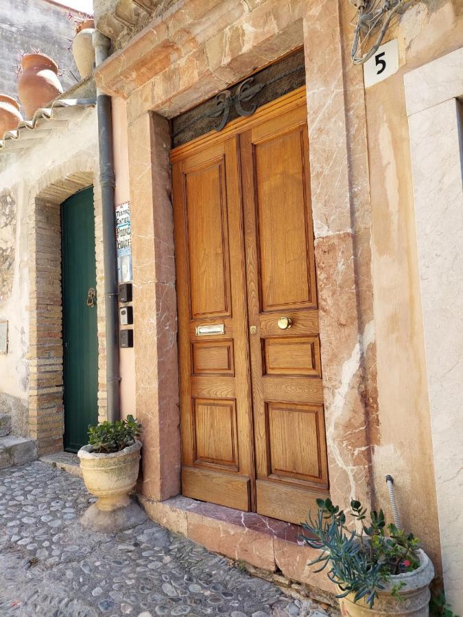 Al Teatro Antico Rooms & House Taormina Exterior foto